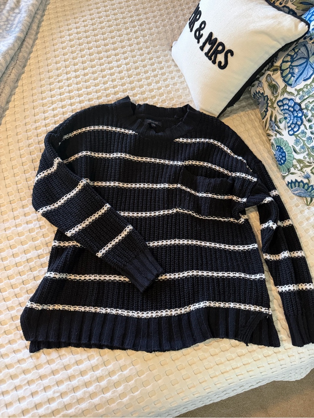 American Eagle Black and White Striped Crewneck Sweater